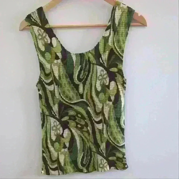 🌴2/$25🌴NICOLA | Women's Vintage Geometric Textured Pleated Sleeveless Top - Picture 3 of 3